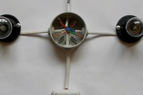 Схема подключения двухклавишного выключателя и пошаговое руководство по его установке