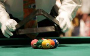 Сургутская «пирамида»: Украинцы приехали в Сибирь за двумя миллионами