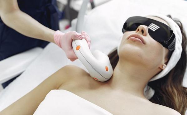 Лазерная шлифовка: безопасный путь к идеальной коже