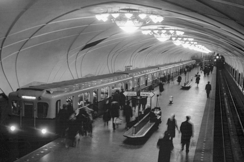 Архитектура 30-х годов: от библиотеки Ленина до театра Советской армии