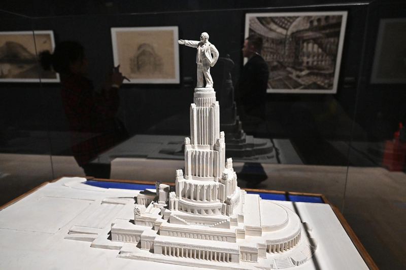 Архитектура 30-х годов: от библиотеки Ленина до театра Советской армии