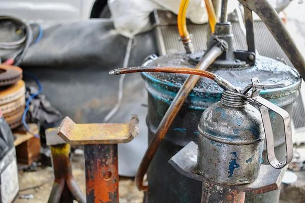 Какое масло заливать в культиватор: советы по выбору и замене Какое масло заливать в культиватор: советы по выбору и замене