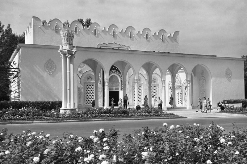 Эра сталинских высоток и восстановления городов: советский