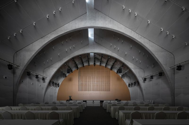 Культурный центр сообщества "великих мастеров Анрен", Китай