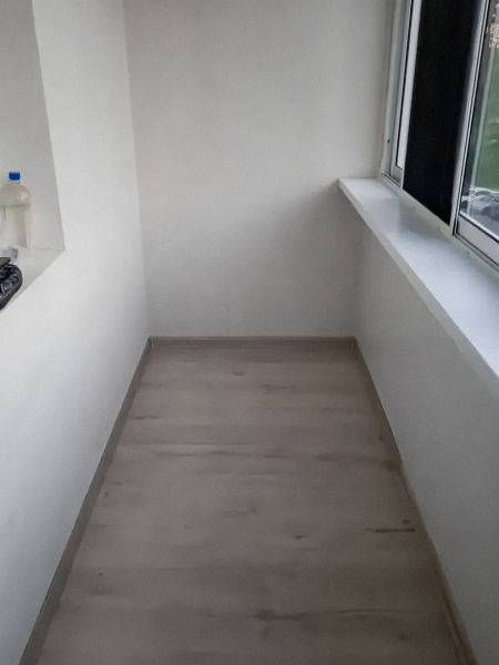 «Одно из моих любимых мест в квартире»: 3 варианта обустройства балкона