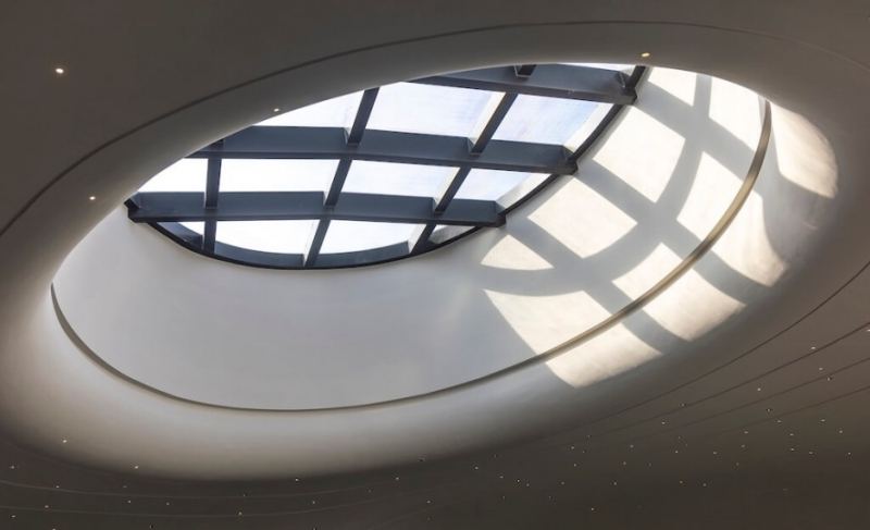 Wutopia Lab завершила строительство павильона на вершине курортного города