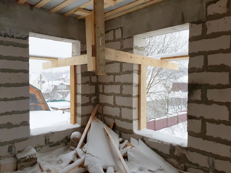 Определение оптимального времени для наружного утепления